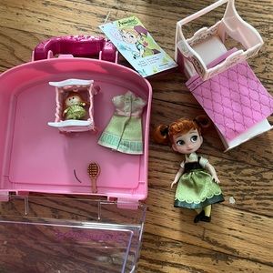 Disney animators palette Anna toy